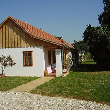 Martonvendeghaz 1 Villa Gelse Екстериор снимка